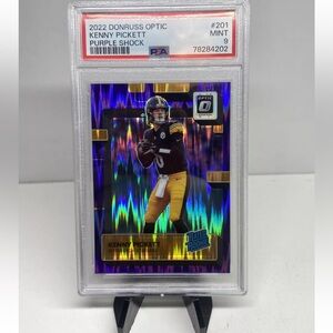 2022 Optic - RATED ROOKIE Kenny Pickett - Pittsburgh Steelers Purple Shock PSA 9